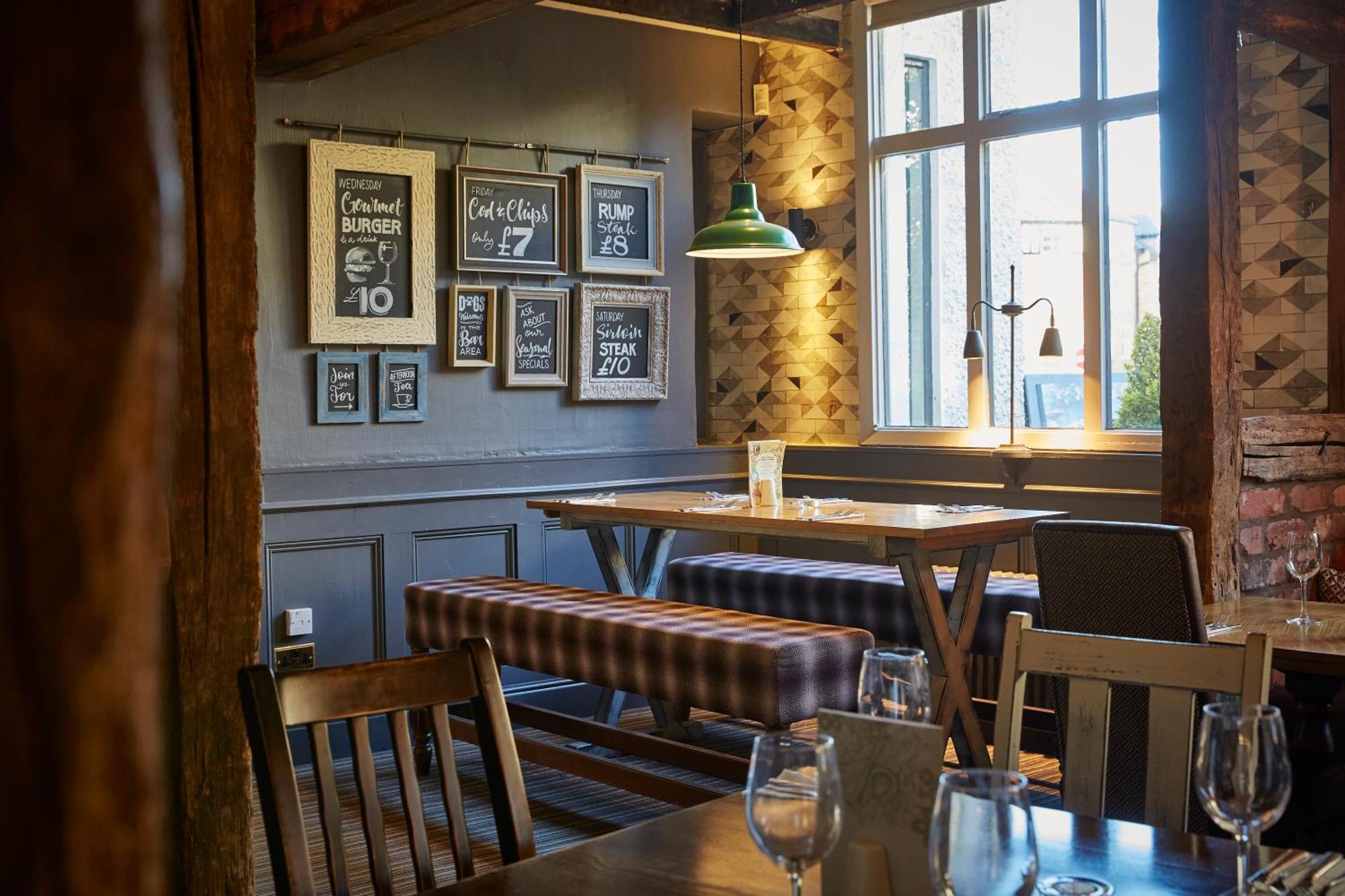 De Trafford Arms By Chef & Brewer Collection Hotel Alderley Edge Exterior photo
