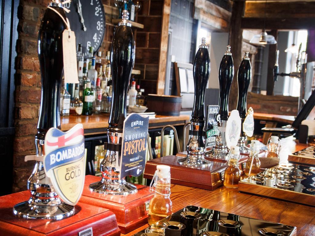 De Trafford Arms By Chef & Brewer Collection Hotel Alderley Edge Exterior photo